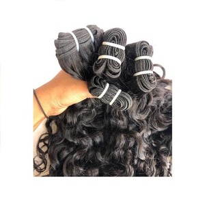 Fournisseur indien professionnel d'extensions de cheveux humains vierges malaisiens bouclés 100% naturels, alignés sur les cuticules, pour femmes, en promotion - Product Image 1