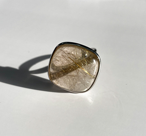 Anillo de Cuarzo Rutilado Dorado Natural, Plata de Ley 925, Hecho a Mano, Cabujón con Corte Cojín, Piedra Venus Hair, Joyería Minimalista - Product Image 1