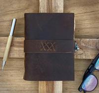 Vente en gros de carnets en cuir véritable vintage faits à la main de 7x5 pouces, avec bordure festonnée, papier en coton écologique, fournisseur OEM avec logo personnalisé