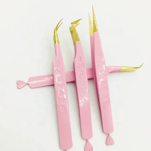 Pinzas con Logotipo Personalizado, Punta de Fibra para Volumen, Pinzas de Aislamiento de Acero Inoxidable Alemán, Pinzas para Extensión de Pestañas en Negro Mate - Product Image 1