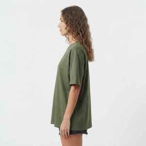 Camiseta de Algodón Verde Oliva para Mujer, Corte Holgado, Cuello Redondo, Manga Corta, Informal, con Impresión de Logotipo Personalizado, para Primavera/Verano - Product Image 4