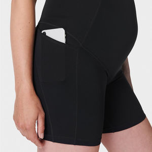 Pantalones de Yoga Personalizados de Cintura Alta, Shorts Casuales Deportivos Ligeros para Mujer, Shorts de Yoga para Gimnasio de Alta Calidad Hechos en Pakistán - Product Image 4