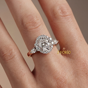 Bague de fiançailles ovale en diamant de laboratoire avec halo, diamant central ovale de 1,08 carat et pierres latérales rondes en forme de poire, en argent 925, pour mariage et fête - Product Image 3