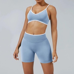 Novedad 2026: Conjunto de 2 piezas de sujetador deportivo y pantalón corto para mujer, hecho de 100% Polystar transpirable, ideal para levantamiento lateral en el gimnasio. - Product Image 2