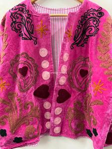 Manteau Bohème en Velours Rose Brodé à Manches Longues Col Rond Grande Taille Motif Floral Fait Main Vêtement d'Hiver pour Femmes - Product Image 3