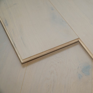 พื้นไม้โอ๊ค2ชั้นสีขาว2ชั้นที่หรูหราประกอบไปด้วยไม้เนื้อแข็งการติดตั้งคลิกอย่างรวดเร็วเสร็จสิ้นทนทานสำหรับพื้นที่ที่มีการจราจรสูงสำหรับบ้าน - Product Image 4