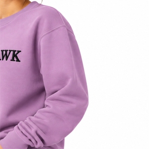 Sweat-shirt personnalisé pour femme, col classique, vêtement pour un style quotidien contemporain, design simple sur le devant pour des tenues décontractées faciles. - Product Image 6