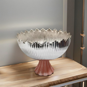 Bol à fruits de qualité supérieure, fait main, léger, en aluminium poli, design classique, décoration de table à manger, personnalisé, magnifique - Product Image 1