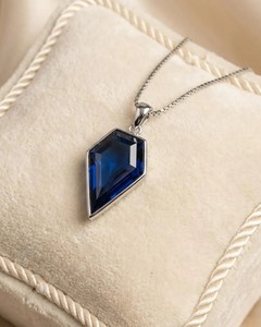 Blue Quartz Pendant Necklace Gold Tone Geometric Gemstone Necklace Elegant Fashion Jewelry Gift For Women - Product Image 2