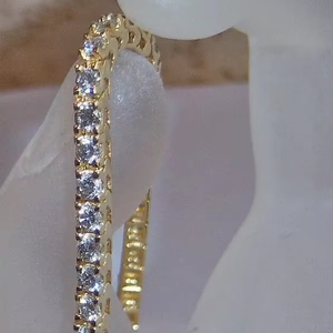 Pulsera de Tenis Clásica de Lujo para Mujer, Chapada en Oro, con Moissanita, Plata de Ley 925, Corte Redondo, Estilo Diamante - Product Image 1