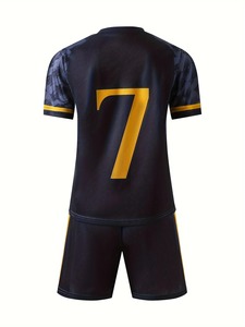 Conjunto de Uniforme de Fútbol Sublimado Personalizado en Morado y Negro, para Adultos, Unisex, de Poliéster Transpirable, con el Número 00 Impreso - Product Image 4