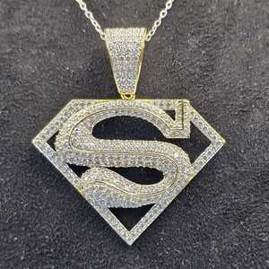 Colgante con el Logotipo de Superman, Chapado en Oro de 18K sobre Plata 925, con Incrustaciones de Moissanita, Forma de Escudo, Joyería Hip Hop Unisex - Product Image 1