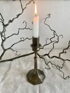 Bougeoirs coniques esthétiques pour la maison moderne Bougeoirs en métal uniques pour les Offre Spéciale de Noël au meilleur prix - Product Image 3