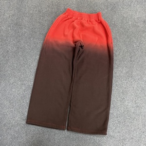 Ensemble homme streetwear oversize épais délavé au soleil, comprenant un sweat à capuche zippé et un pantalon de survêtement large tie-dye personnalisé - Product Image 5