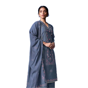 Colección de trajes de fiesta Salwar Kameez bordados a mano de algodón de primera calidad a precio mayorista - Product Image 1