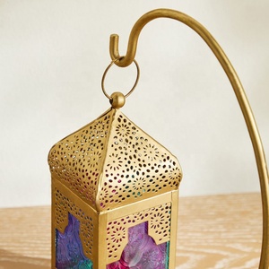 Latest Hot Selling Gold Mini Metal <b>Tea</b> <b>light</b> Candle Holder <b>Lantern</b> with Stand for Ramadan Tabletop Home Decorations - Product Image 3