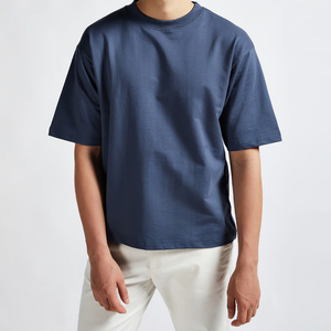 เสื้อยืด OEM ผ้าฝ้ายนุ่ม เสื้อยืดเลเยอร์ เสื้อยืดสไตล์สตรีท สำหรับวัยรุ่น เสื้อผ้าแฟชั่นแนวเมือง ผู้จำหน่ายเสื้อผ้า - Product Image 5