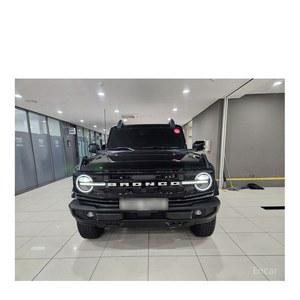 Ford Bronco 2.7 Outer Banks Diciembre 2023 7,938 km Caja de Cambios Automática Asientos de Cuero con Cámara Trasera Volante a la Izquierda - Product Image 3