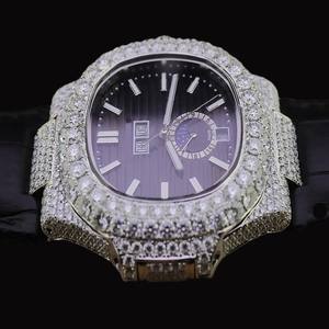 Reloj Personalizado Único para Hombre con Caja Cuadrada, Diamantes Moissanite, Esfera de Cronógrafo y Correa de Goma Negra, Precio al por Mayor - Product Image 4