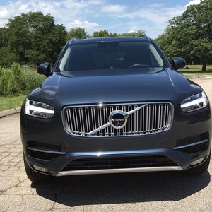 Vente Flash Volvo XC90 SUV Familial Premium Automatique AWD Luxe 7 Places Véhicule d'Exportation de Haute Qualité Prêt à être Expédié - Product Image 4