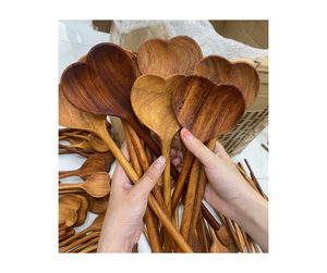 Ensemble de cuillères en bois plaqué or vintage Whisper Culinary, écologiques, faites à la main, cuillères à café Hanoi, finition miroir, export en gros pour événements - Product Image 1