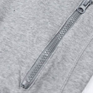 Pantalones de algodón para hombre con cintura con cordón, corte relajado y tela transpirable, perfectos para días informales. - Product Image 4