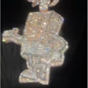 Colgante Unisex Personalizado de Plata de Ley 925 con Moissanita VVS, Chapado en Rodio/Oro, Engaste de Garra, Colgantes de Moda - Product Image 1