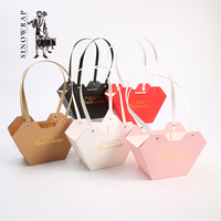 Perlengkapan Florist SINOWRAP Tas Bunga Bentuk Hati Custom Grosir Tas Pembawa Bunga untuk Bunga Segar