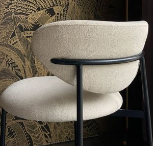 Sillas de Comedor W520 x D500 x H760 Vietnam Nueva Silla Top Julia Patas de Hierro con Recubrimiento en Polvo Negro Mate Asiento y Respaldo Acolchados de Espuma - Product Image 3