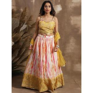 Lehenga choli เลื่อมสีขาวและสีเหลืองที่น่าสนใจ - Product Image 1