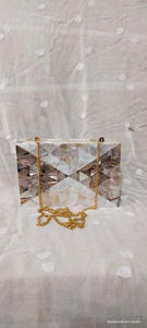 กระเป๋าคลัทช์อะคริลิคทำด้วยมือสุดหรูหรูหราสำหรับผู้หญิงสีตามสั่ง - Product Image 4