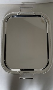 Plateau de service rectangulaire en métal TOUCH au design minimaliste, couleur unie, pour plats et assiettes - Product Image 3