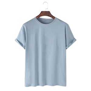T-shirt décontracté pour homme, bleu clair, à manches courtes, col rond, coupe classique, en jersey de spandex, uni, respirant, sans logo sur le devant - Product Image 1