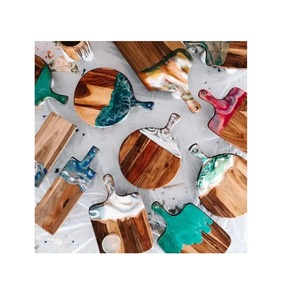 Elegante Tabla de Cortar de Resina y Madera, Accesorio de Cocina Duradero para Picar y Preparar Alimentos - Product Image 5