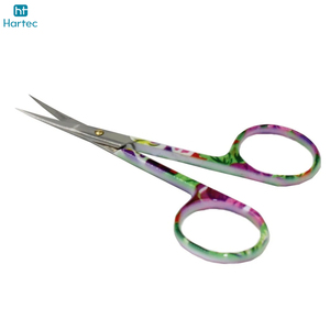 Ciseaux à cuticules imprimés colorés, en acier inoxydable courbé, outil de manucure de précision pour les soins des ongles et usage professionnel en salon - Product Image 4