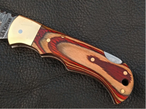 Couteau à lame fixe en acier Damas forgé à la main, manche en bois, couteau de chasse à pointe tombante avec étui en cuir - Product Image 5
