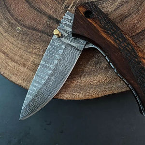Cuchillo de Bolsillo Multifuncional de Acero de Damasco Hecho a Mano Personalizado OEM Burraq con Funda de Cuero, Regalo de Aniversario, Regalo para Padrinos de Boda - Product Image 4