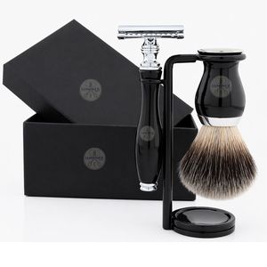 Los 26 mejores kits de afeitado para hombre de 2023: Maquinilla de afeitar de seguridad de doble filo con forma de florero, de acero inoxidable, con 5 cuchillas, en negro y cromo. - Product Image 1