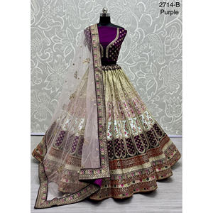 Collections de velours de vêtements de mariée indiens pour la mariée avec le travail de Zarkhan par Fabzone - Product Image 5
