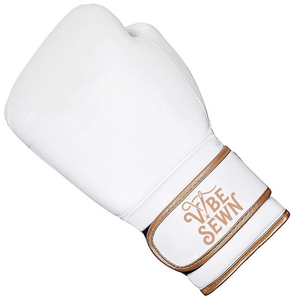 Guantes de Boxeo de Cuero Blanco Personalizados de 12oz con Cierre de Velcro, Diseño Transpirable, Unisex para Adultos, Diseño de Logotipo Personalizado - Product Image 4
