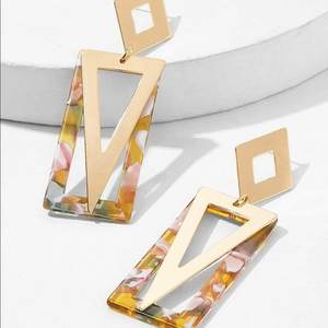 Unique Resin <b>Earrings</b> for Women, Handmade Fashion Jewelry with Stylish Designs for Daily Wear, Casual Outfits, Party Wear - Product Image 1