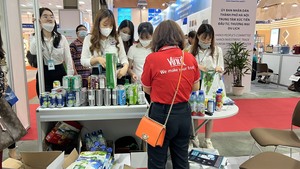 เครื่องดื่มรังนกผสมพุทรา 250 มล. ยี่ห้อ VINUT บรรจุกล่อง 24 กระป๋อง รับผลิตแบบ OEM แบรนด์ส่วนตัว ขายส่ง มีตัวอย่างฟรี ผู้ผลิตจากเวียดนาม - Product Image 2