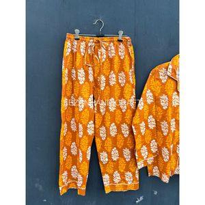 Conjunto de pijama de manga larga con estampado floral amarillo de algodón para mujer, ropa de dormir informal holgada de longitud completa de dos piezas con cuello vuelto - Product Image 1