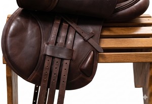 Silla de Doma Inglesa de Cuero con Armazón de Madera, Equipo de Equitación - Product Image 4