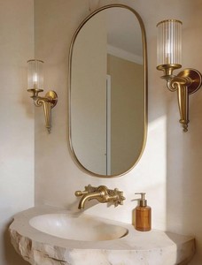 Miroir de salle de bain minimaliste en forme de capsule, miroir mural ovale moderne en laiton authentique, élégant miroir décoratif en forme de pilule pour l'entrée de la maison - Product Image 4