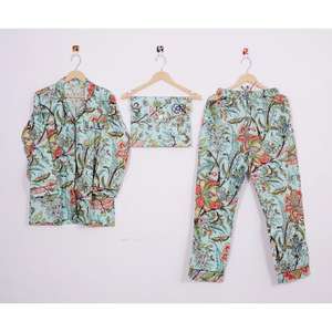 ชุดนอนผ้าฝ้ายเนื้อนุ่มพิมพ์ลายดอกไม้ด้วยมือ ชุดนอนแขนยาวสำหรับผู้หญิง ใส่สบายๆ ในช่วงฤดูร้อน เหมาะสำหรับใช้ในชีวิตประจำวัน - Product Image 1