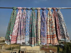 Pareos de Playa Estampados a Mano de la India, Sarongs de Tela Suave de Voile, Ecológicos, Elegantes y Modernos para el Verano - Product Image 6