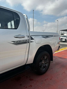 Toyota Hilux SUV 2026 Edición Limitada, Volante a la Izquierda, R20 Oscuro, 4 Puertas, Motor Diésel 4.1-6L, 4 Cilindros, Transmisión Manual, Turbo, Asientos de Cuero - Product Image 4