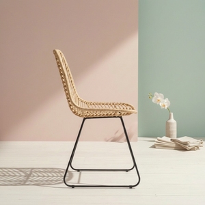 Chaise de salle à manger moderne minimaliste en rotin naturel avec pieds en métal industriel, siège en osier pour café, salon, restaurant, cuisine - Product Image 1