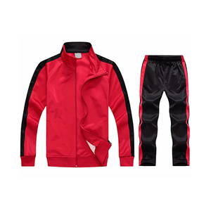 Elegante conjunto deportivo para hombre, ropa atlética cómoda diseñada para uso en el gimnasio, viajes y ocio de fin de semana. Prendas de algodón orgánico. - Product Image 4